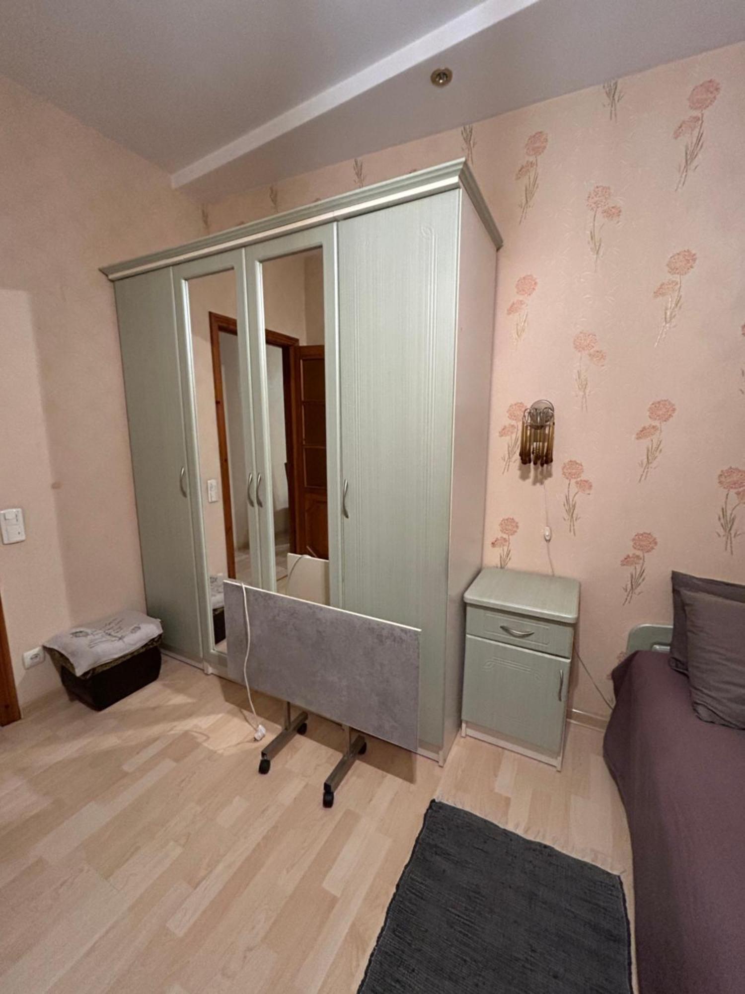 Three Bedroom Stepana Bandery Street Rivne Zewnętrze zdjęcie